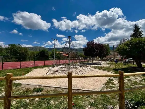 Vista exterior de Residencial en venta en Pinilla del Valle