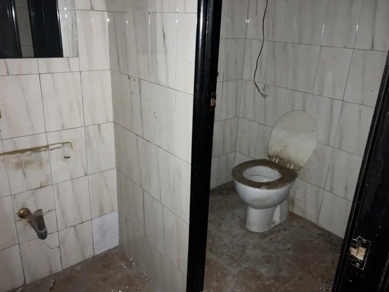 Bathroom of Commercial properties for sale in Madrid