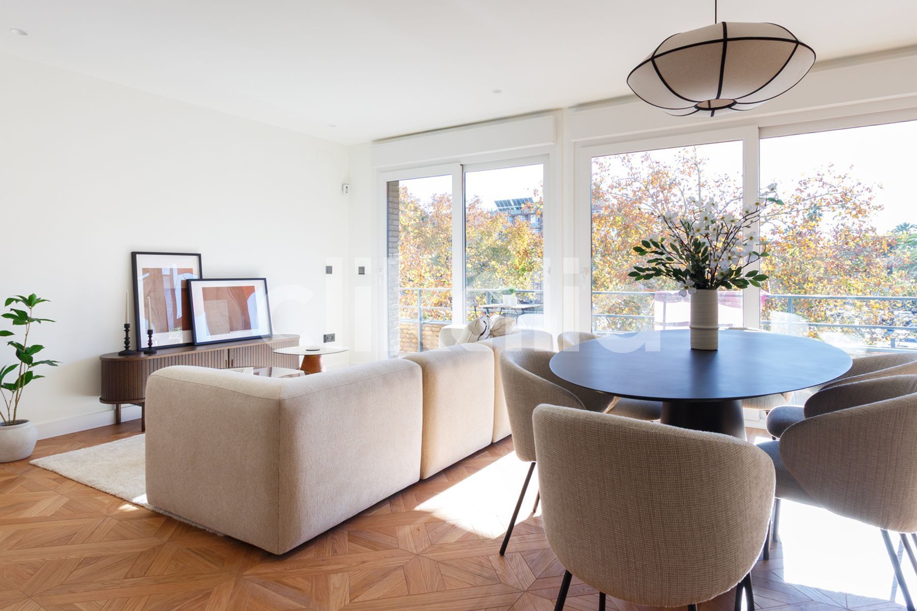 Sala de estar de Piso en venta en  Sevilla Capital con Aire acondicionado, Calefacción y Terraza