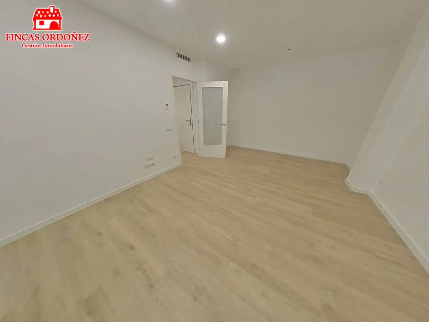 Wohnzimmer von Wohnung zum Verkauf in Sant Andreu de la Barca mit Klimaanlage, Heizung und Balkon