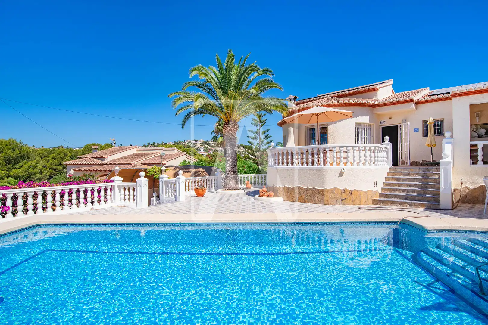 Detached house with pool for sale in Carrió - La Merced - Los Pinos, imagen 3