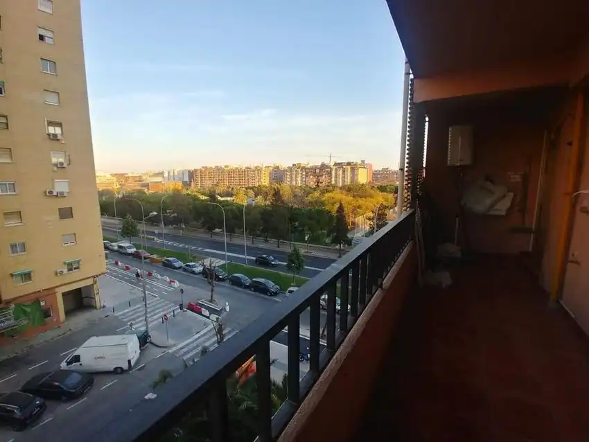 Exterior view of Flat for sale in Valencia  with Air Conditioner