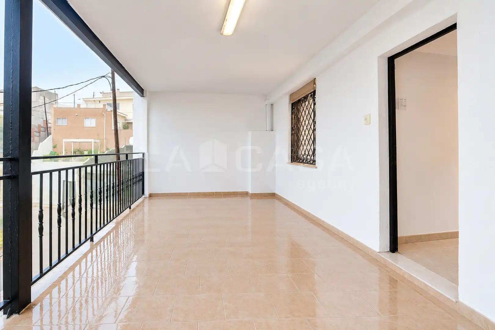 House for sale in Nou Barris