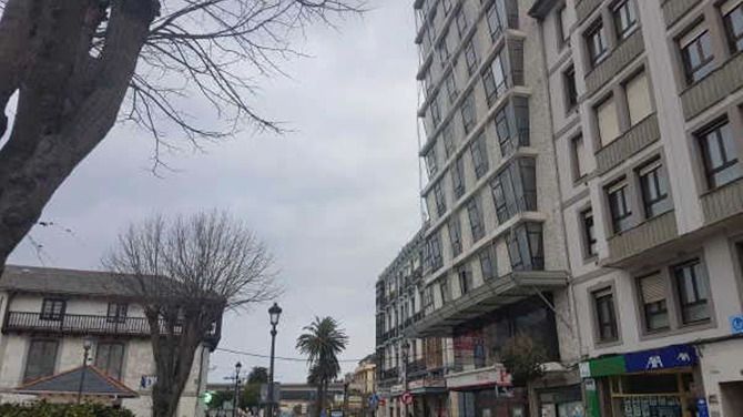 Exterior view of Office for sale in Navia