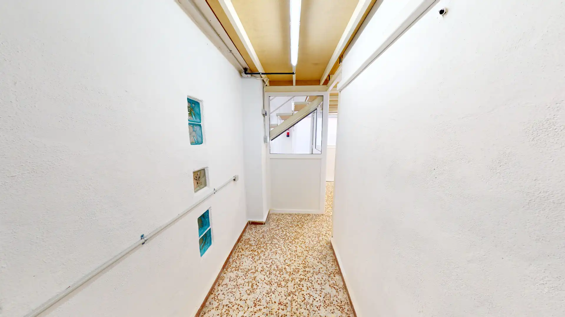 Local en venta en El Campello con Aire acondicionado, Calefacción y Alarma