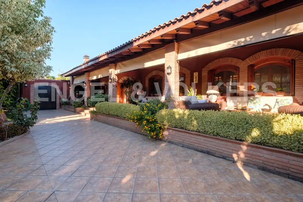 Vista exterior de Casa o xalet en venda en Balaguer amb Jardí privat, Parquet i Piscina