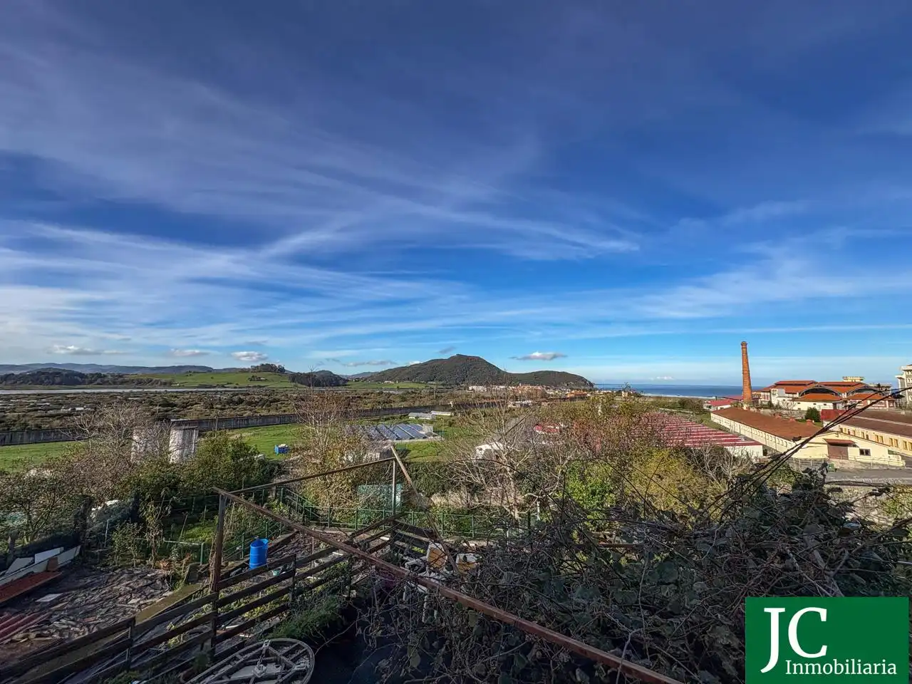 Planta baja en venta en Santoña con Terraza y Internet