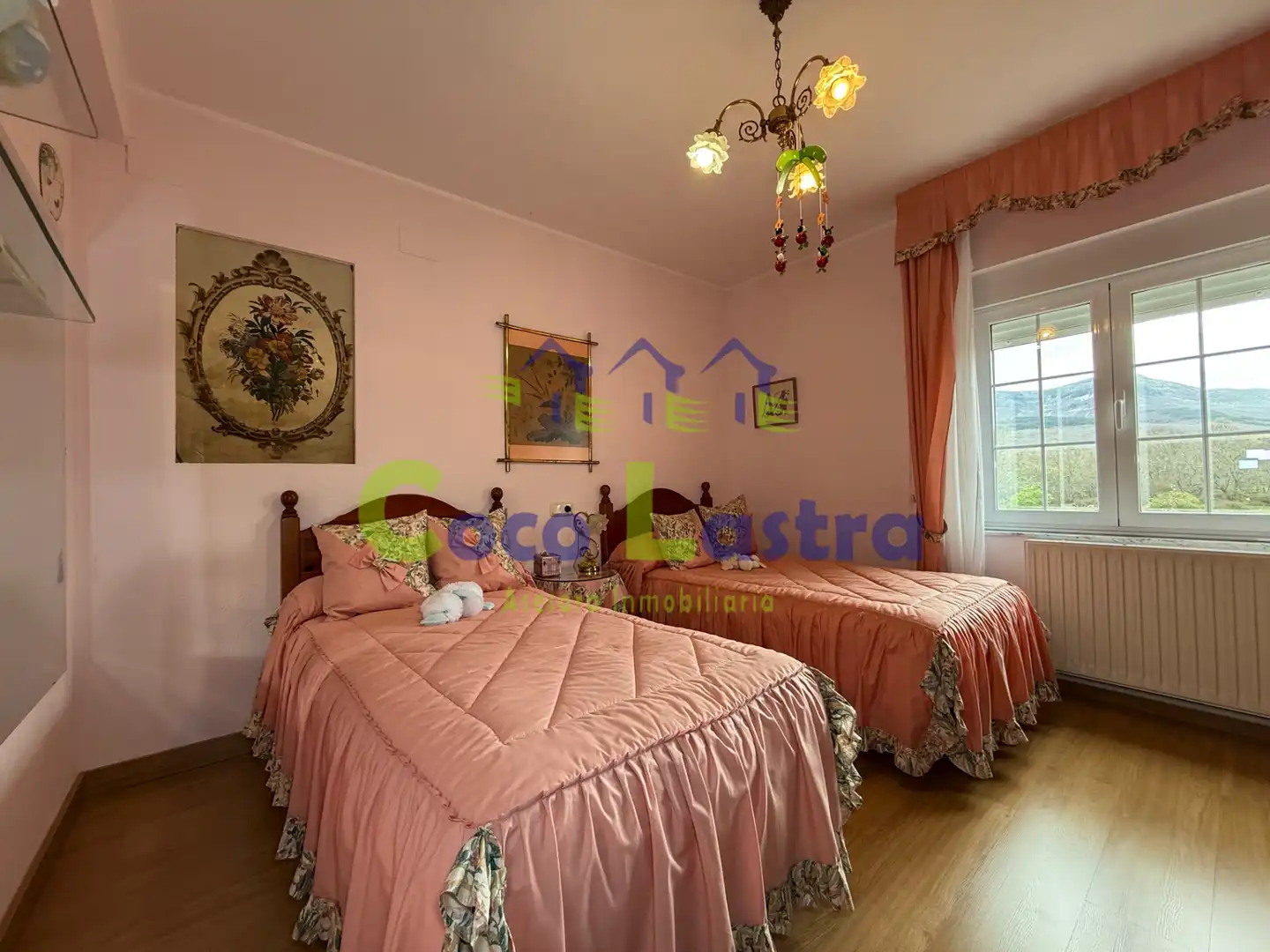 Habitación de Casa adosada en venta en Nava de Francia con Calefacción, Jardín privado y Terraza