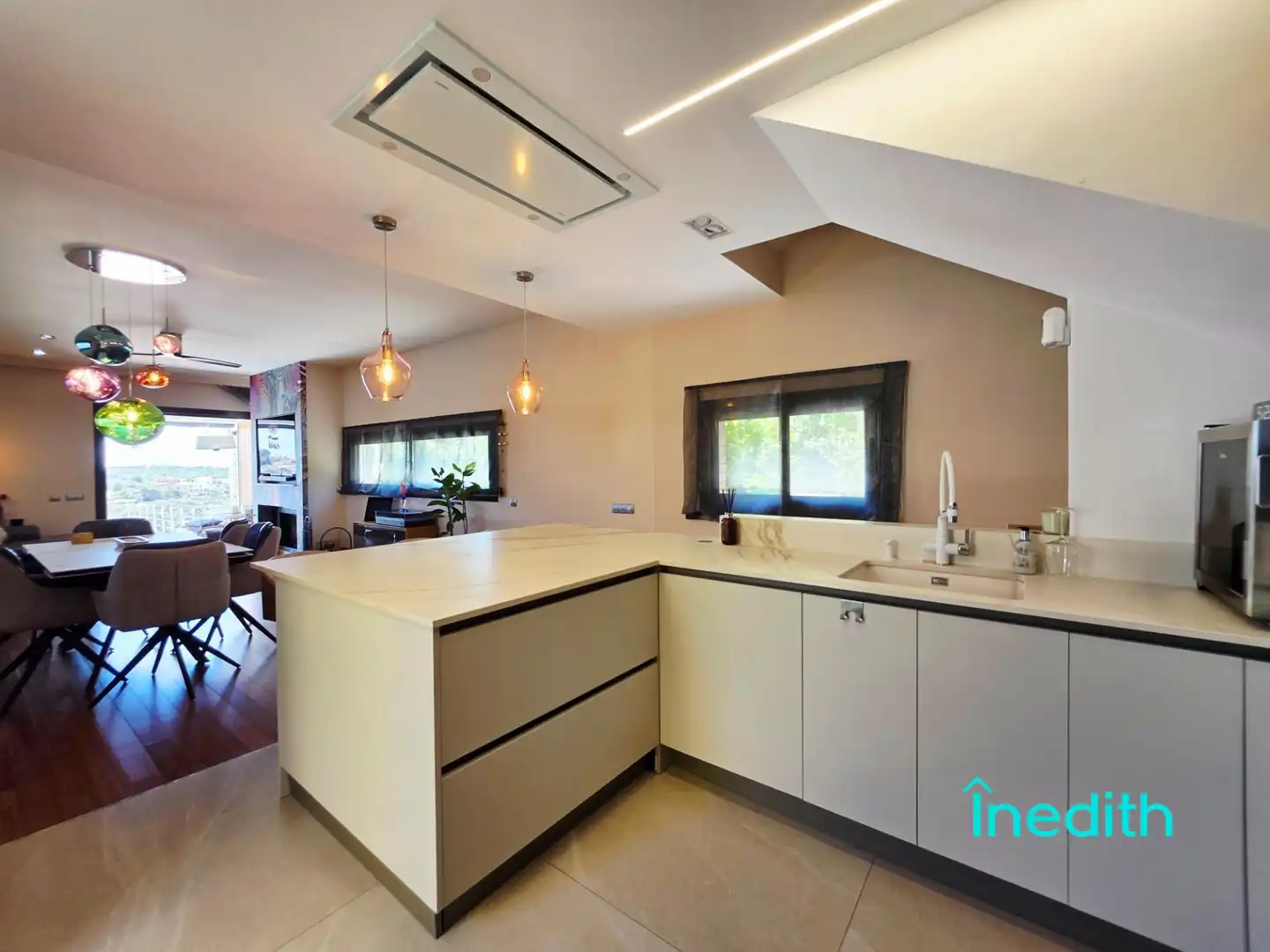 Cocina de Casa o chalet en venta en Cubelles con Aire acondicionado, Calefacción y Jardín privado