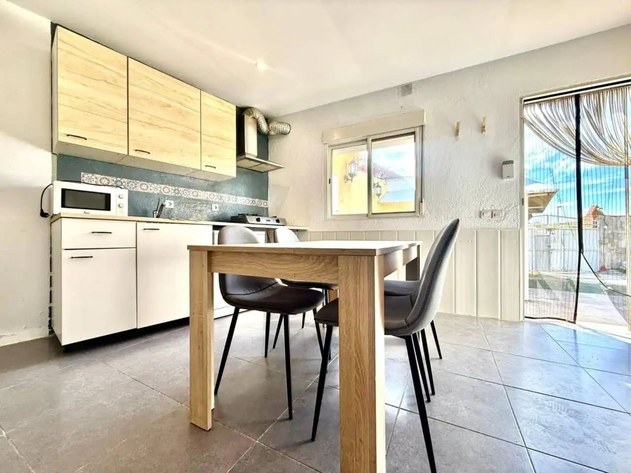 Kitchen of Houses for sale in Carriches  with Private garden and Swimming Pool