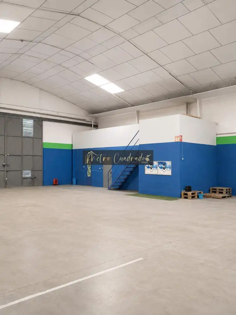 Nau industrial de lloguer en Mérida