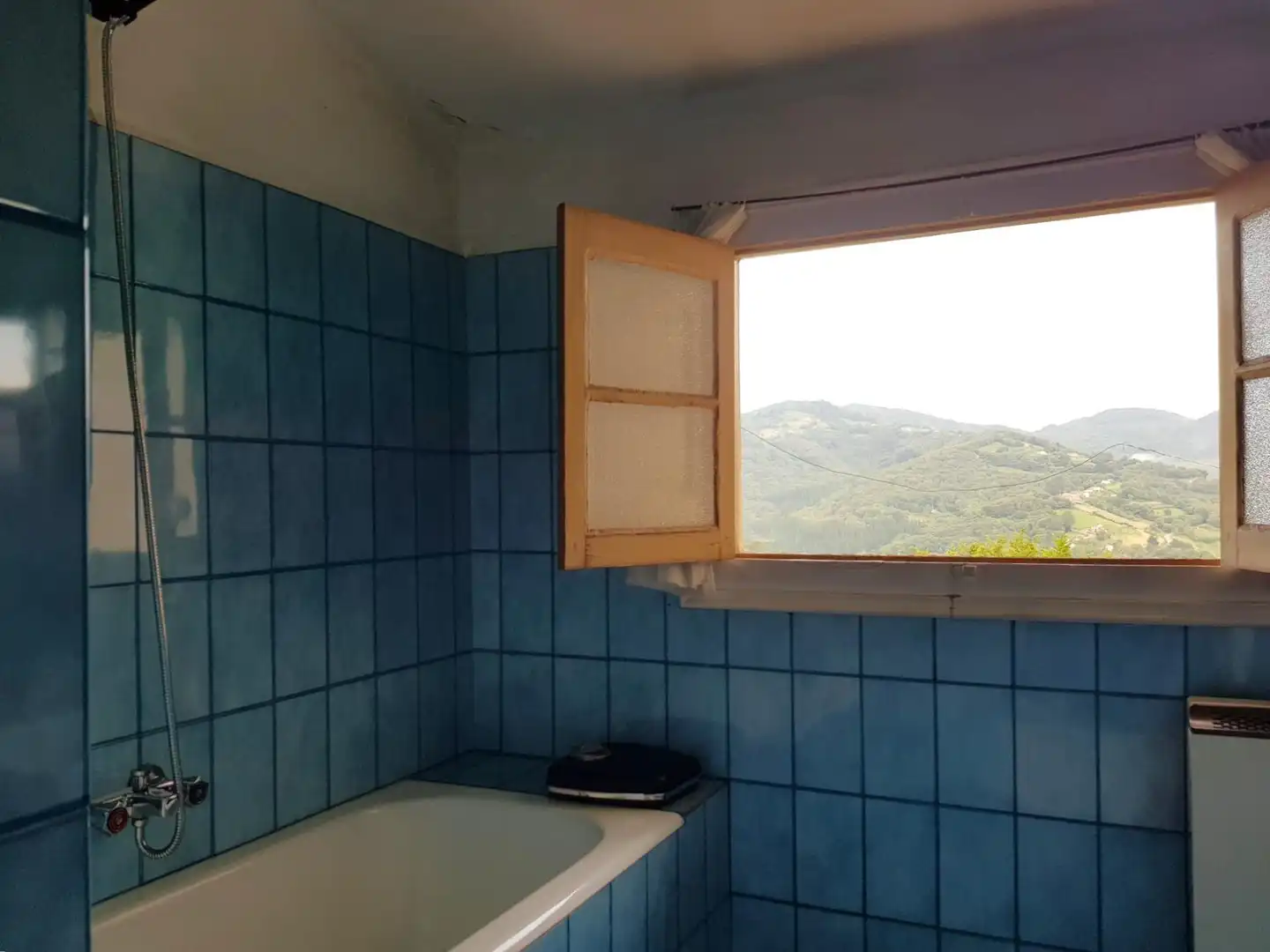 Baño de Finca rústica en venta en Siero con Calefacción, Jardín privado y Trastero