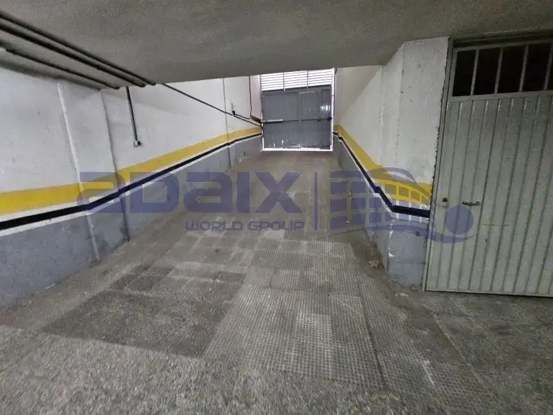 Aparcament en venda a Calle Ancha