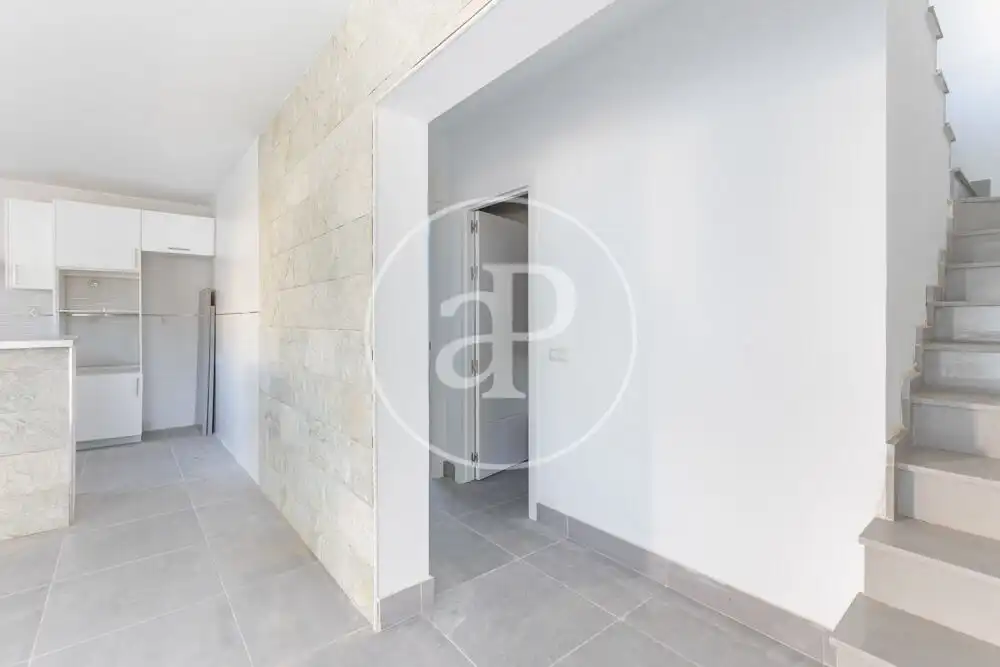 Casa aparellada amb terrassa en venda a Godelleta, imagen 15