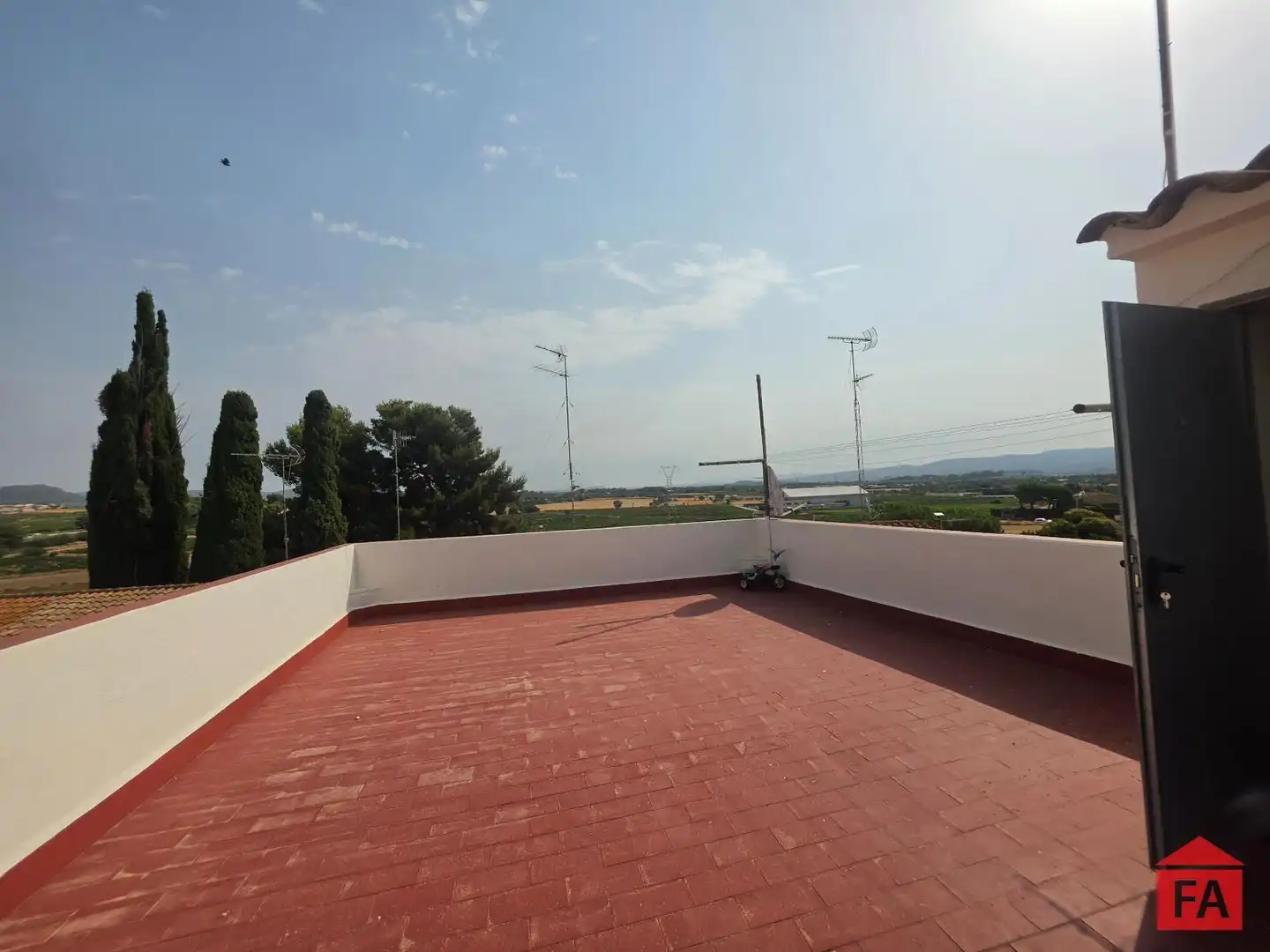 Terrassa de Casa o xalet en venda en Banyeres del Penedès amb Calefacció, Terrassa i Traster