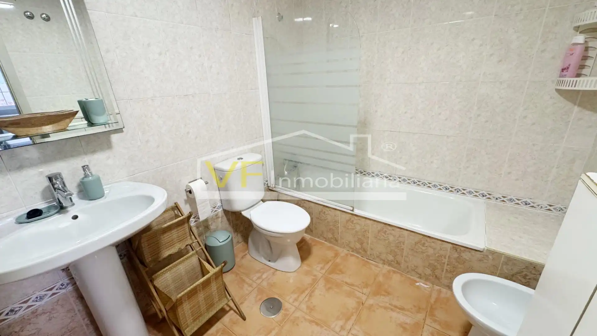 Bathroom of Flat for rent in Rincón de la Victoria  with Terrace and Community pool