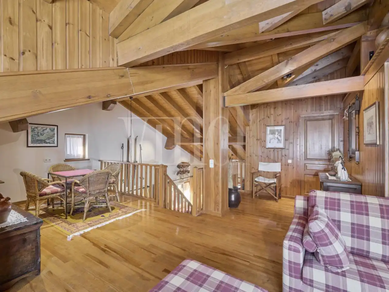 Sala d'estar de Casa o xalet en venda en Fontanals de Cerdanya amb Calefacció, Jardí privat i Parquet