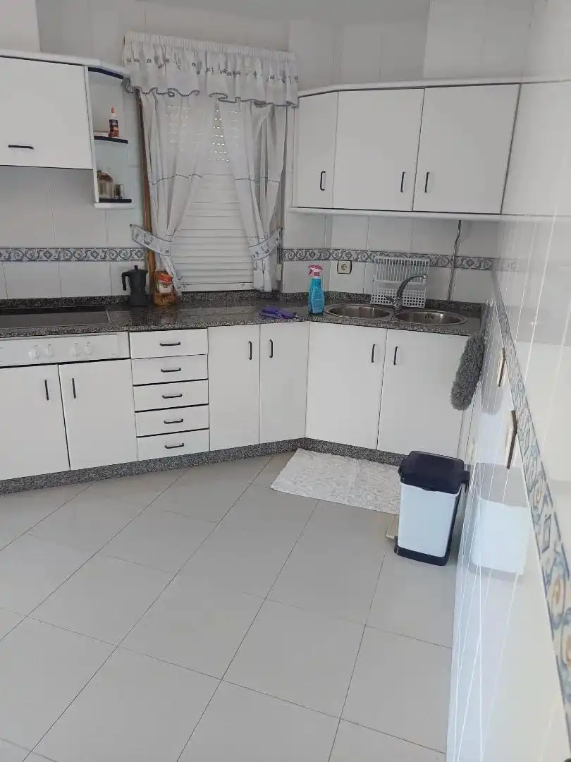 Cuina de Apartament en venda en Sanxenxo amb Terrassa, Traster i Piscina