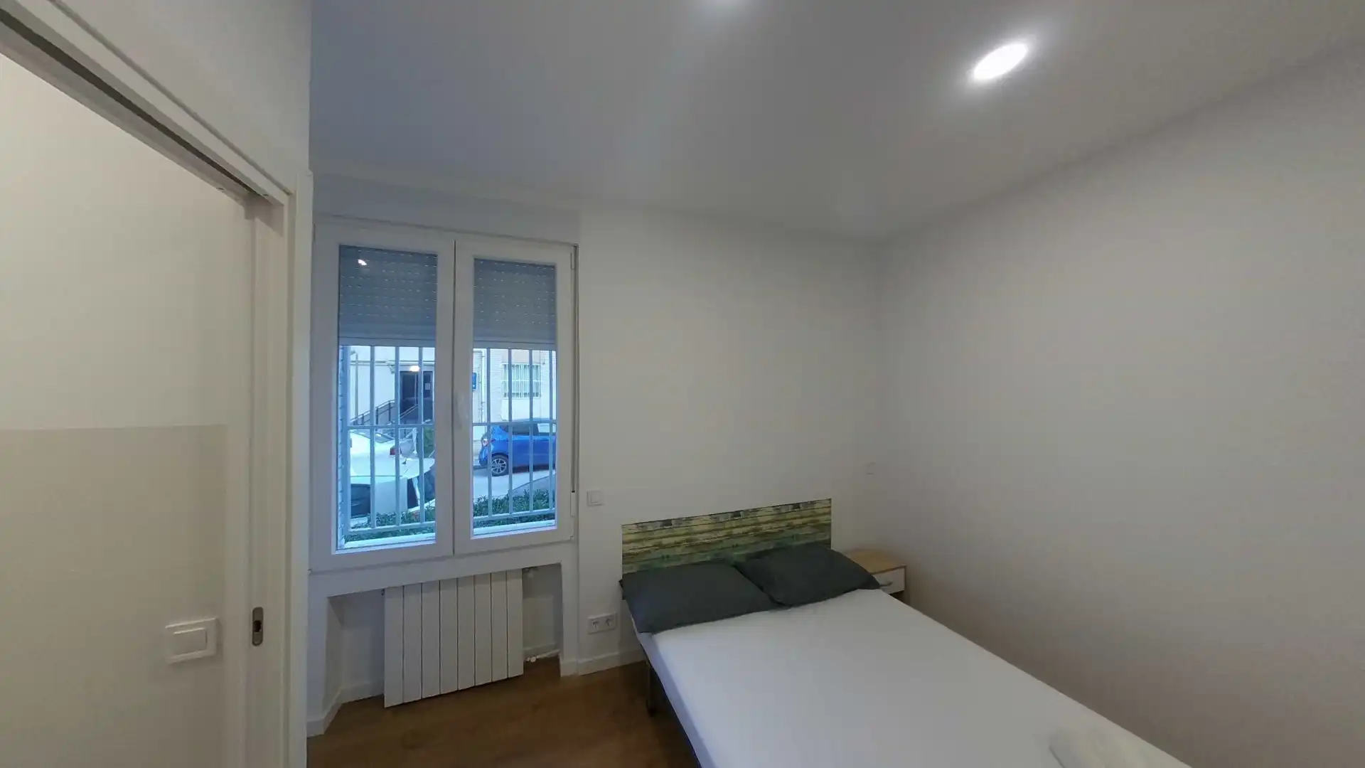 Dormitori de Pis de lloguer en  Madrid Capital amb Calefacció, Terrassa i Moblat