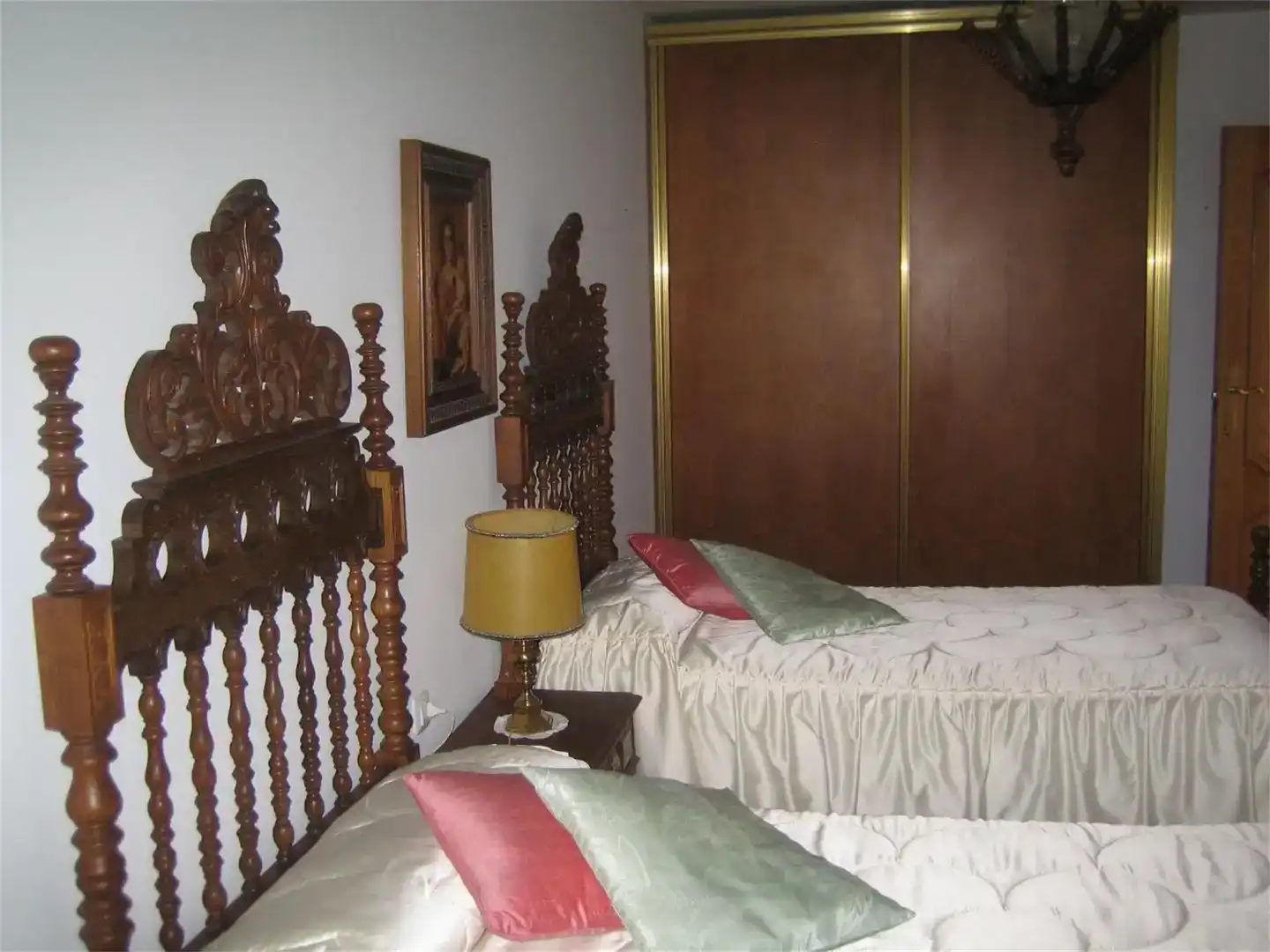 Habitación de Casa o chalet en venta en Gradefes con Piscina y Balcón
