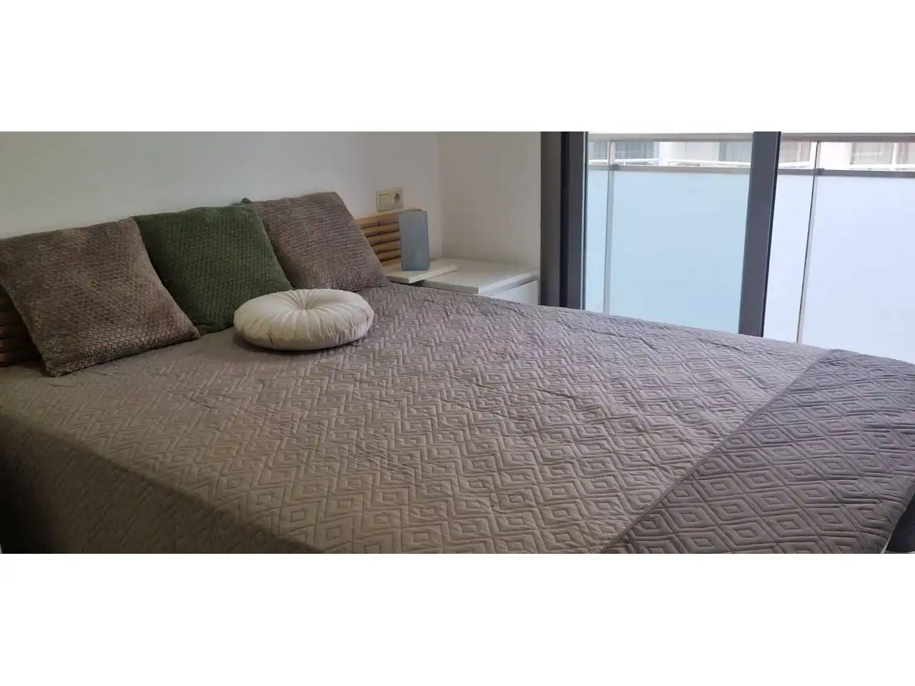 Apartamento con piscina en venta en Puerto Marina, imagen 11