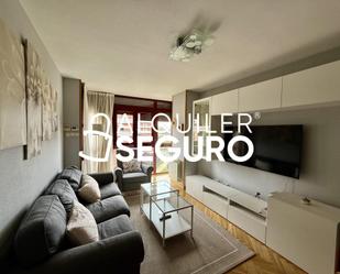 Sala d'estar de Pis de lloguer en  Madrid Capital amb Aire condicionat, Calefacció i Moblat