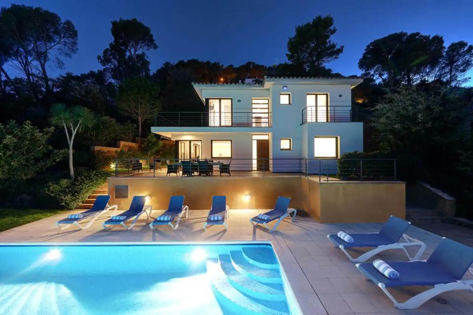 Detached house with pool for sale in Josep Clarà, imagen 4
