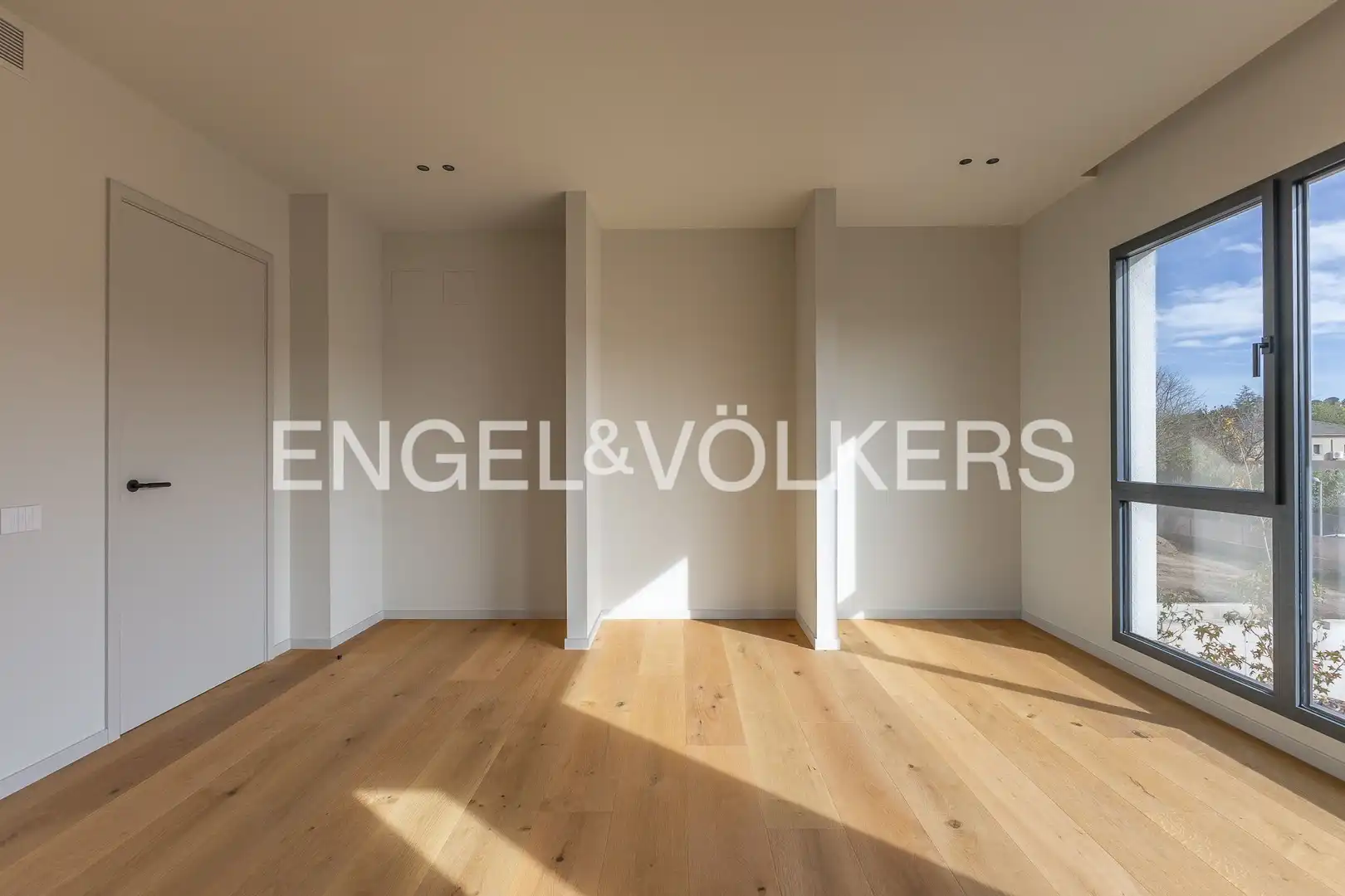 Living room of Houses for sale in Sant Cugat del Vallès  with Air Conditioner, Heating and Private garden