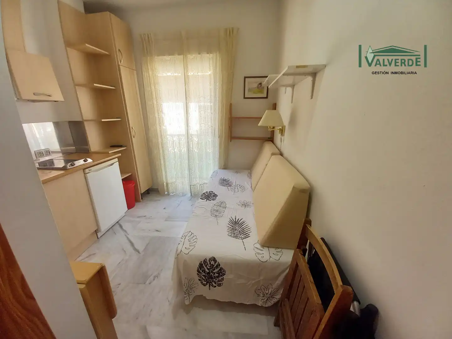 Schlafzimmer von Wohnung zur Miete in Granada mit Möbliert, Waschmaschine und Mikrowelle