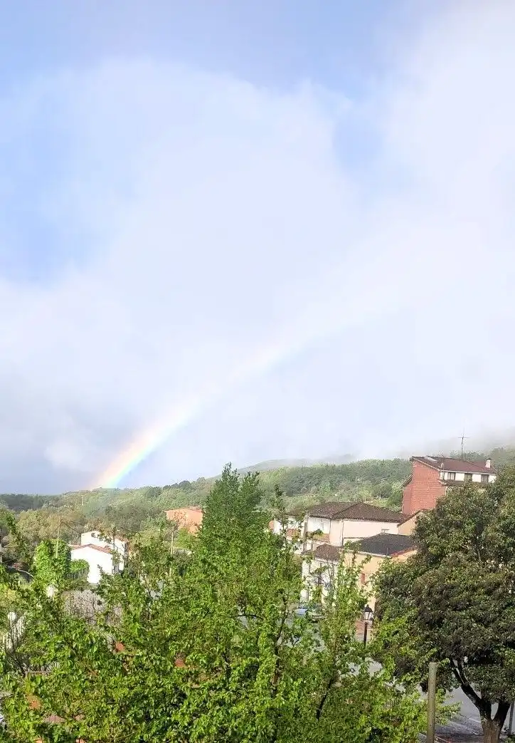 Vista exterior de Casa o xalet en venda en Villanueva de la Vera amb Calefacció, Jardí privat i Terrassa