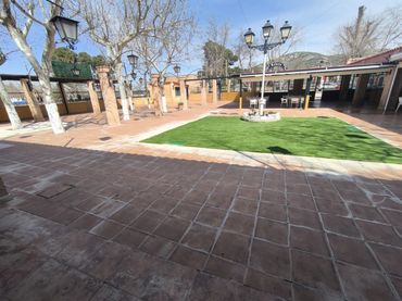 Local comercial en venta en Valdepeñas