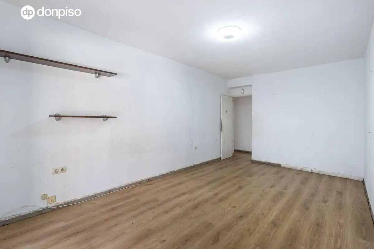 Piso en venta en Granada con Terraza