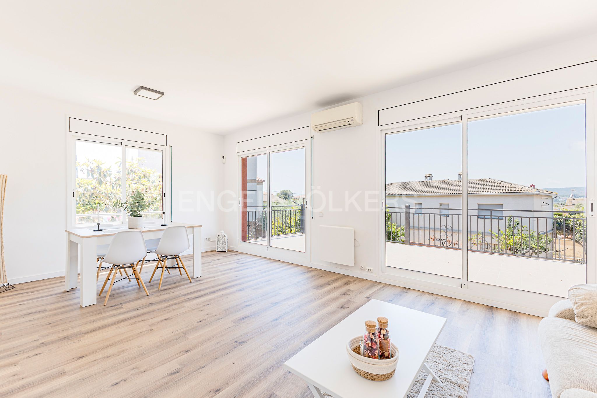 Vista exterior de Casa o xalet en venda en El Vendrell amb Aire condicionat, Calefacció i Jardí privat