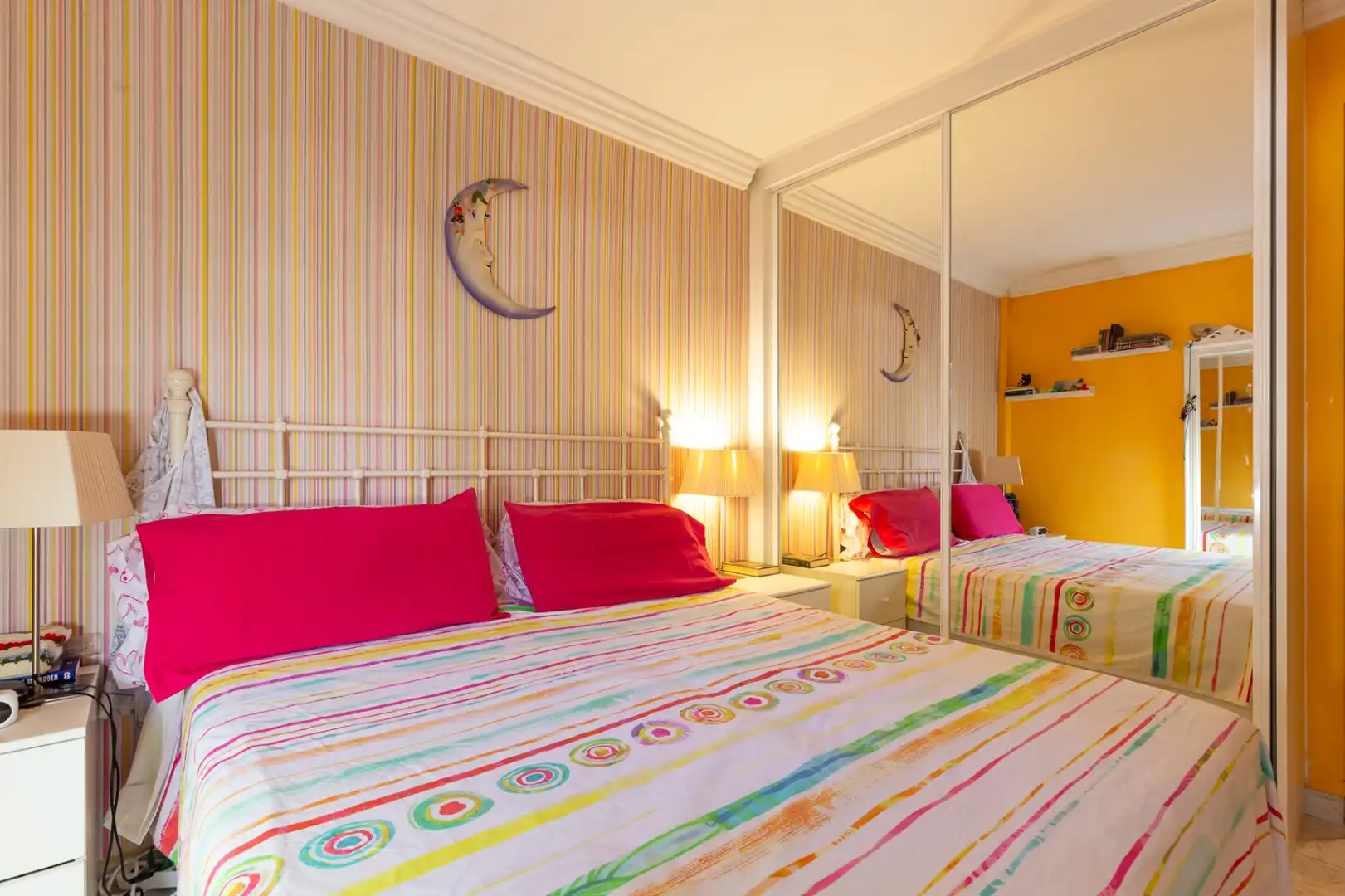 Schlafzimmer von Erdgeschoss zum Verkauf in Rubí mit Klimaanlage, Heizung und Terrasse