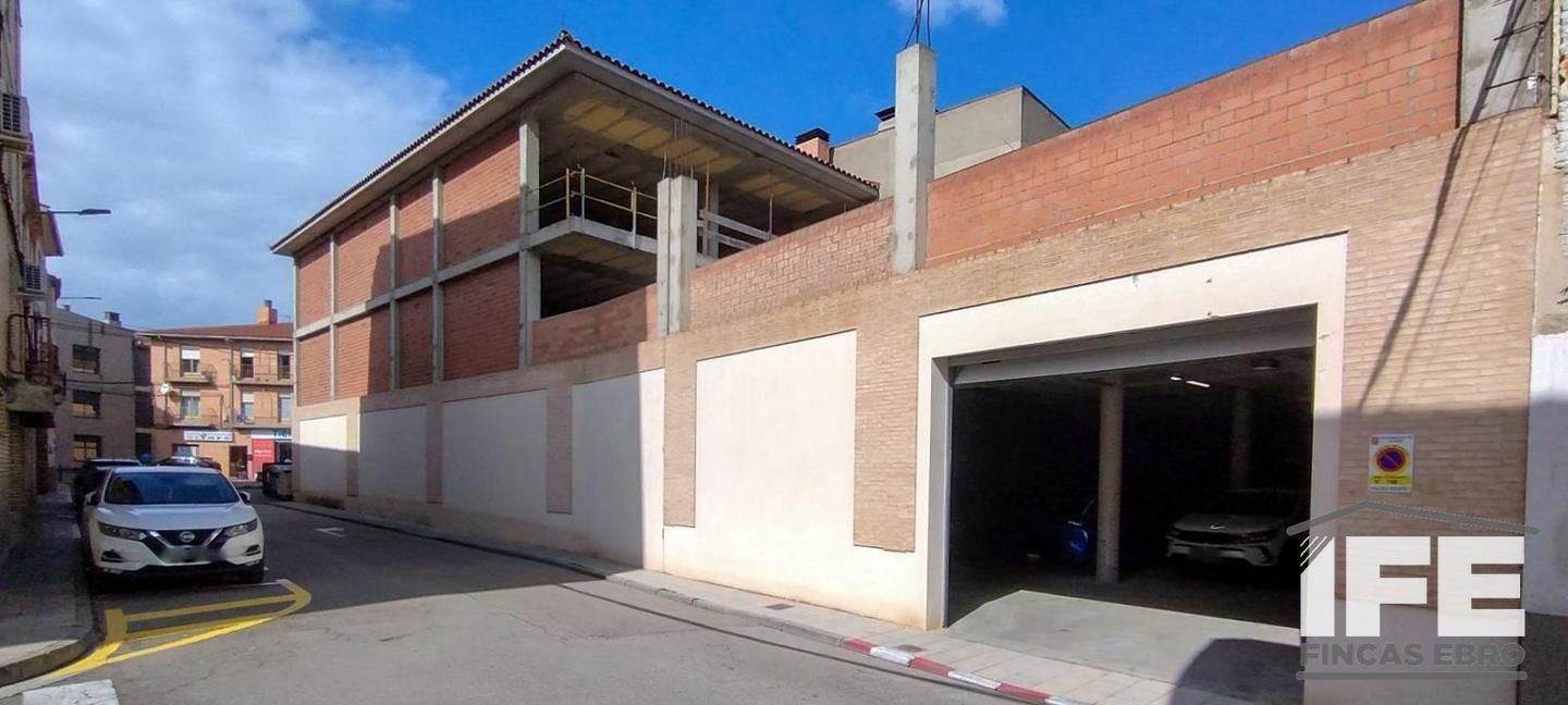Exterior view of Building for sale in Alagón