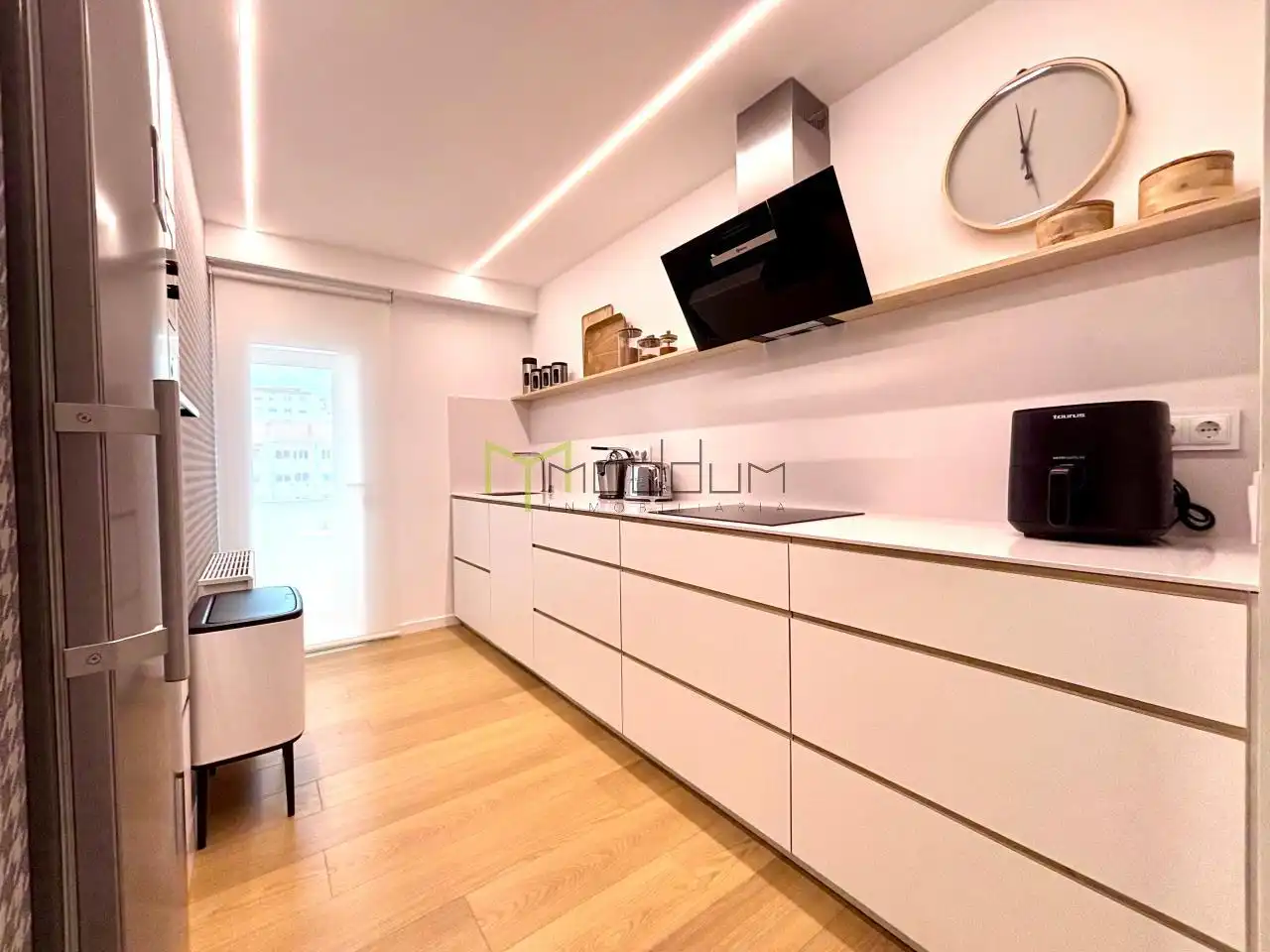 Küche von Maisonette zum Verkauf in Santiago de Compostela  mit Heizung, Abstellraum und Möbliert