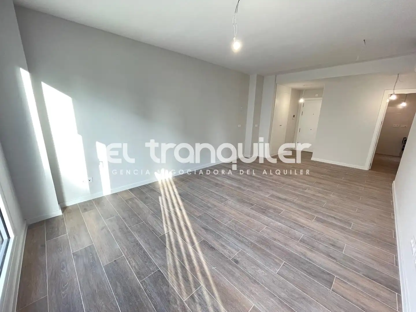 Appartamento con piscina in affitto a Calle Gales, imagen 4