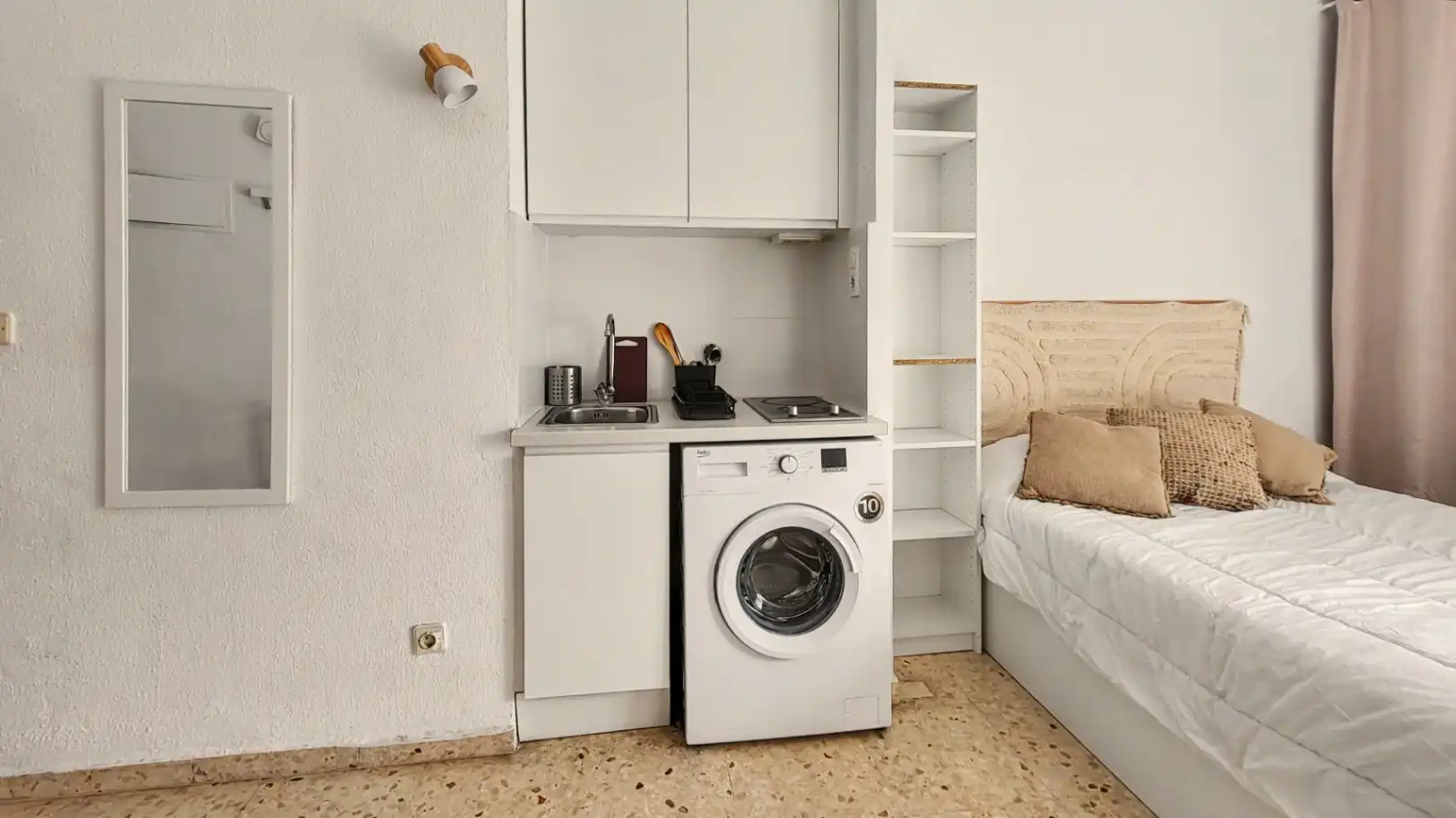 Cocina de Estudio en venta en Dénia con Aire acondicionado, Calefacción y Jardín privado