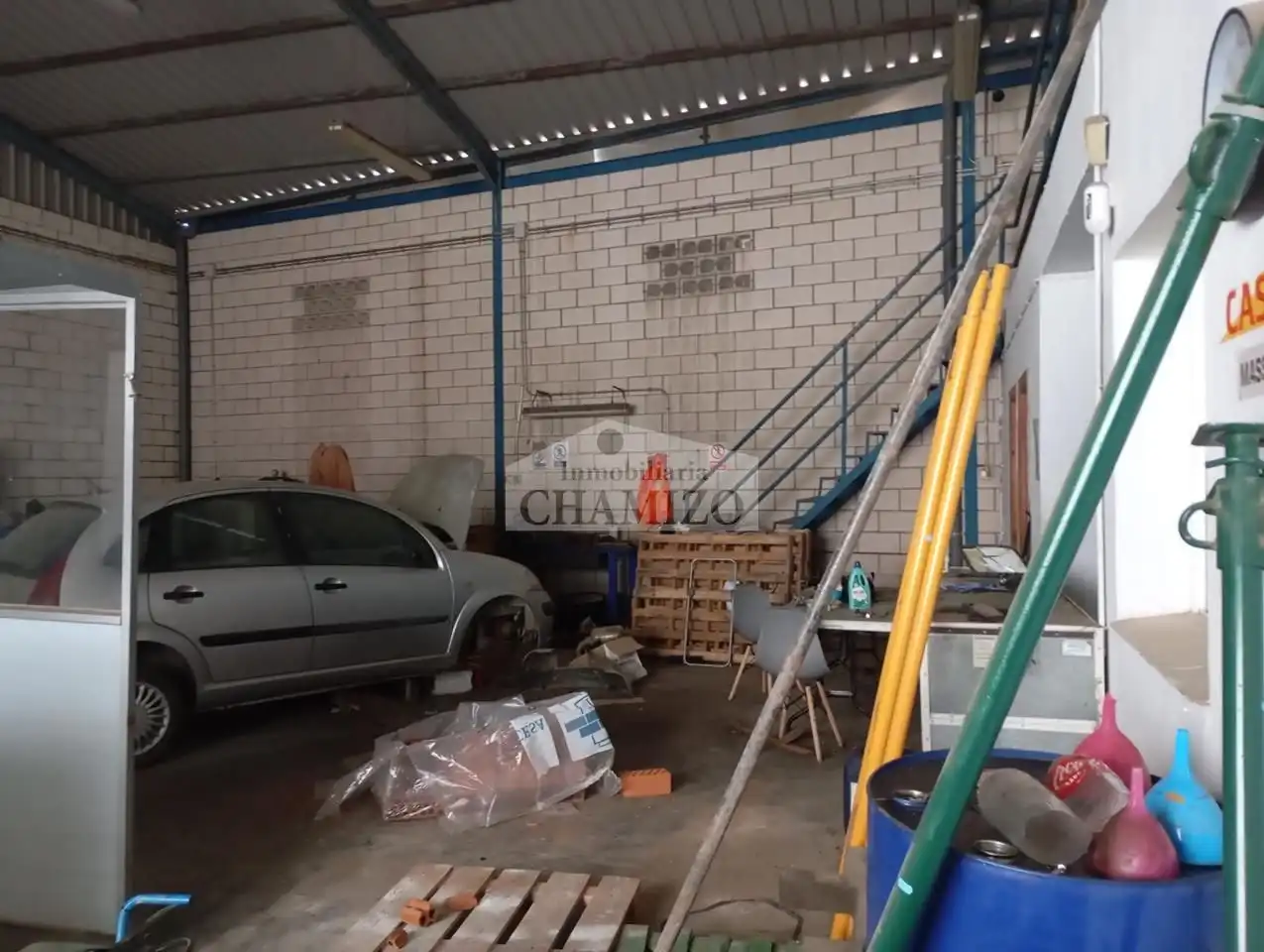 Parkplatz von Fabrikhallen zum Verkauf in La Coronada