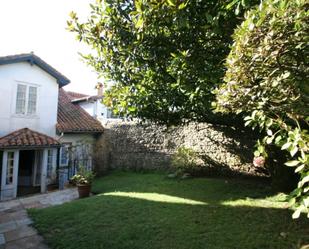 Jardí de Casa o xalet en venda en Comillas (Cantabria) amb Balcó