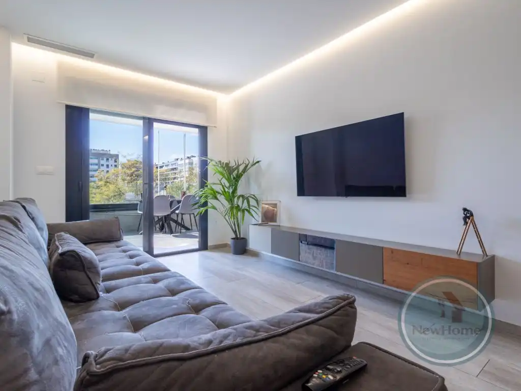 Wohnung zum Verkauf in Calle Gral Gutierrez Mellado, El Travaló - Martínez Valero