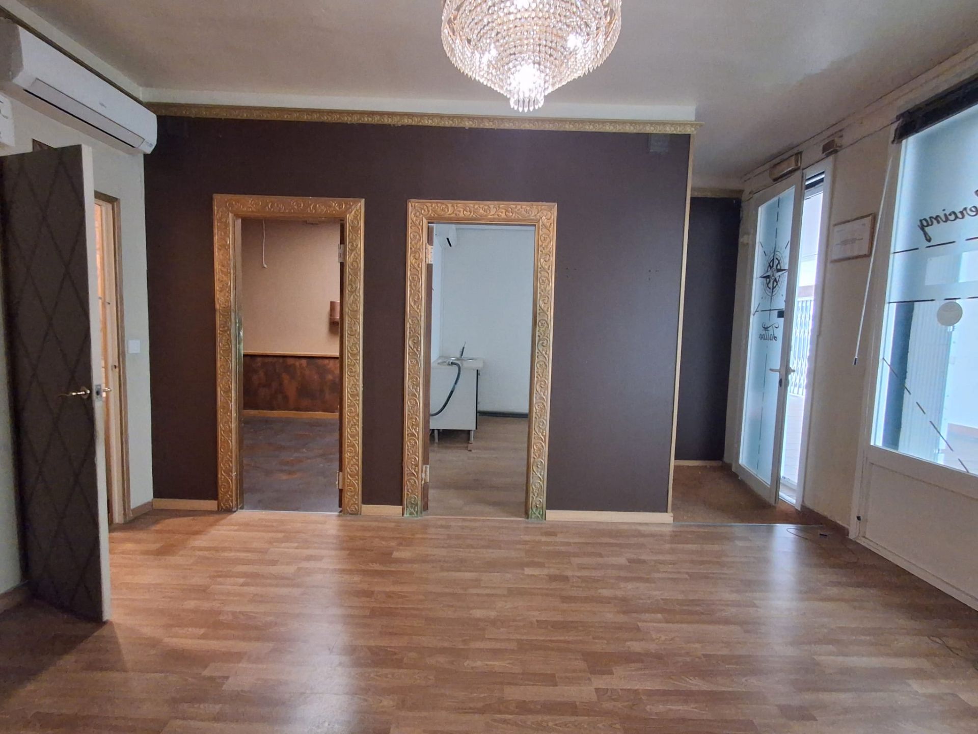 Premises for sale in Sitges  with Air Conditioner and Parquet flooring