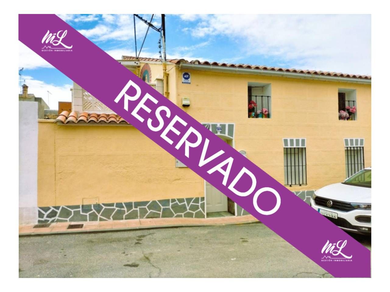 Exterior view of Single-family semi-detached for sale in Camarena  with Heating and Furnished