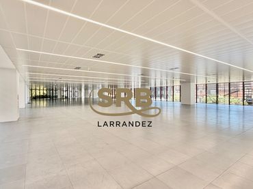 Office space with lift to rent in Carrer d'Àlaba
