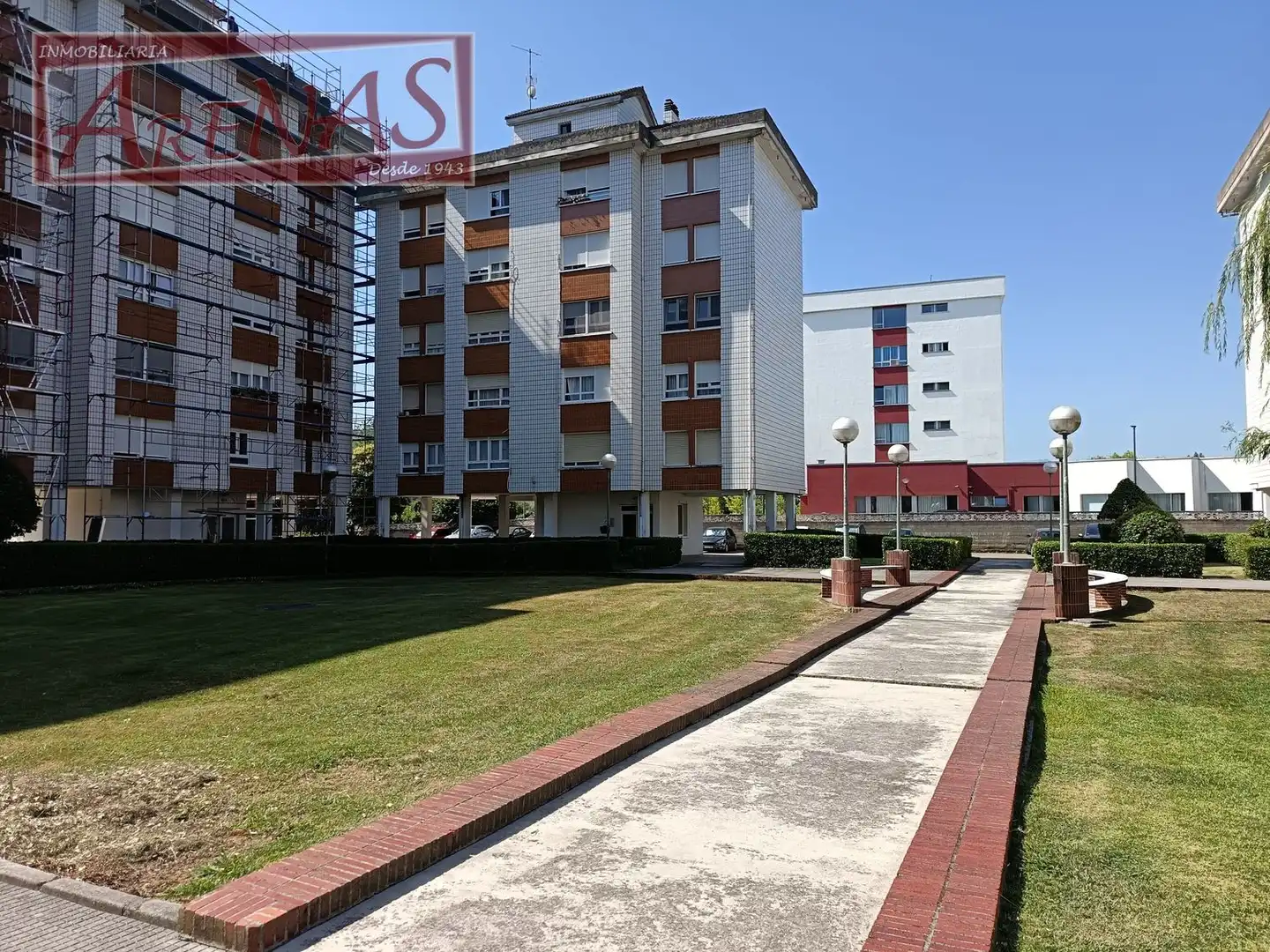 Exterior view of Flat for sale in Laredo  with Heating, Private garden and Furnished