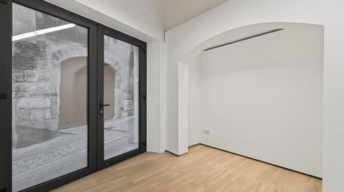 Foto 5 de Casa adosada en venta en 7 Carrer de la Sabateria, Peralada, Girona