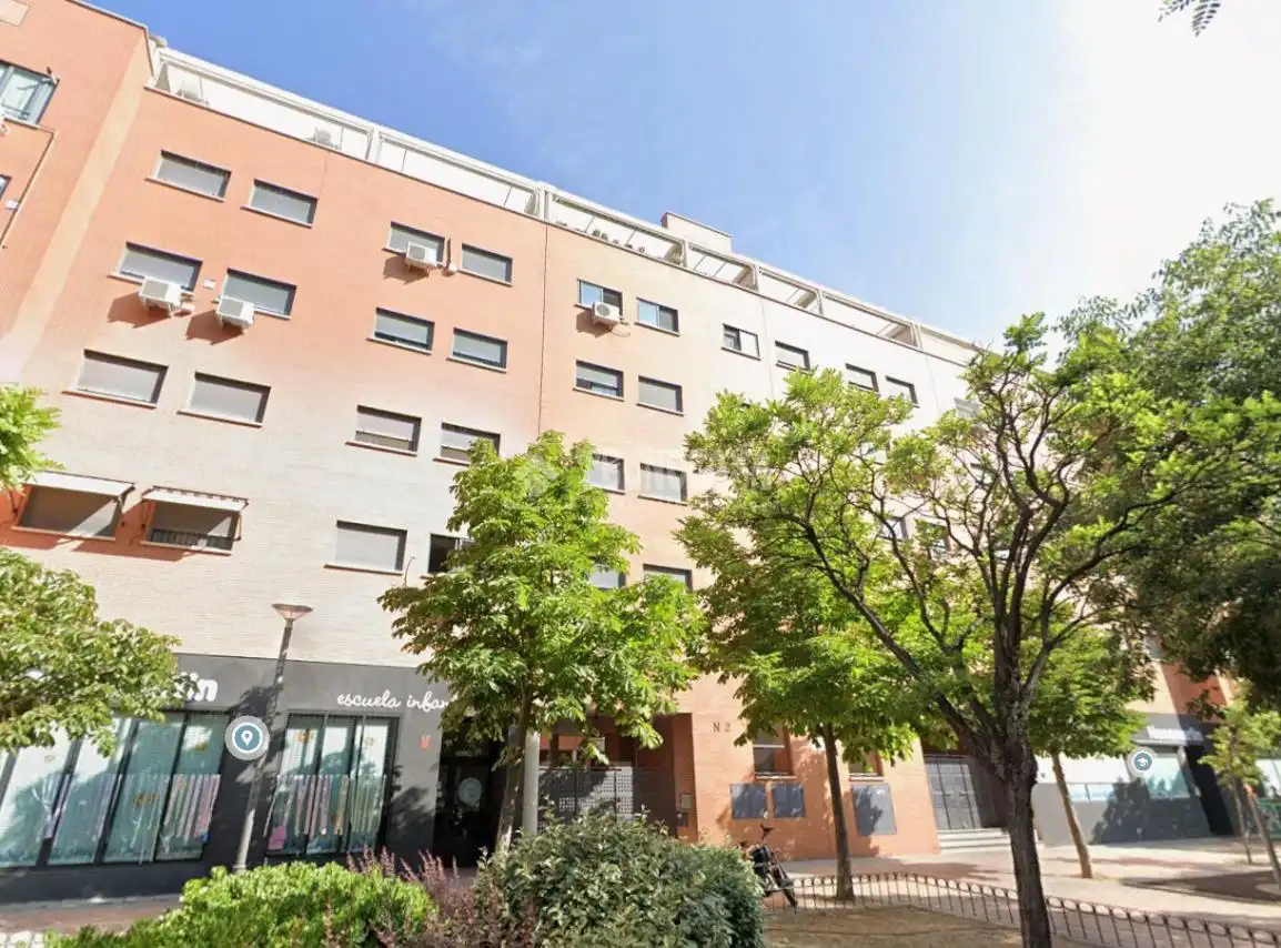 Vista exterior de Piso en venta en Coslada con Aire acondicionado, Calefacción y Trastero