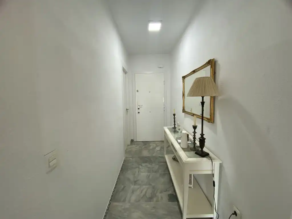 Apartamento con piscina en venta en Castillo Sohail - Myramar, imagen 26