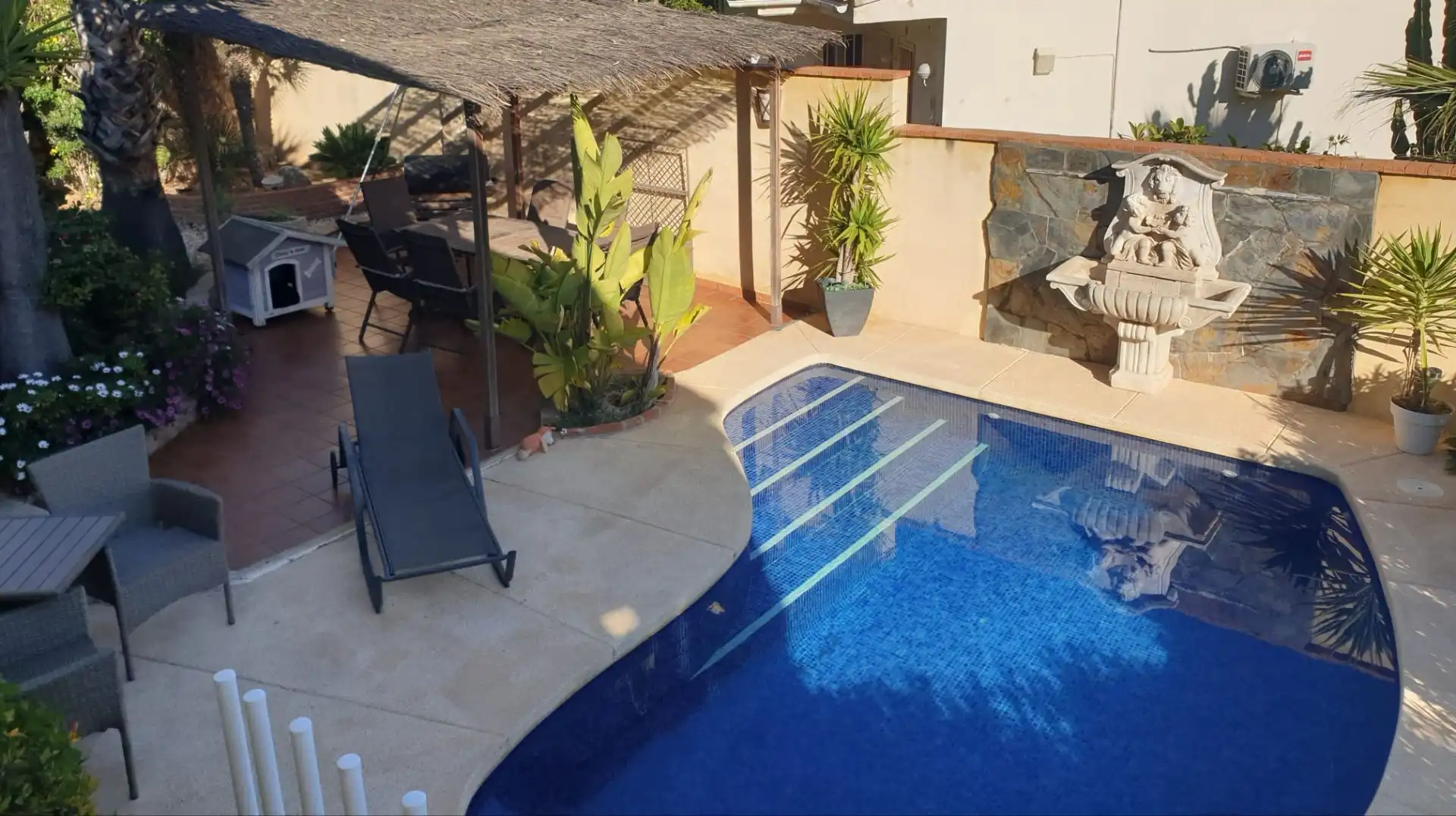 Casa amb piscina en venda a Coloma, imagen 4