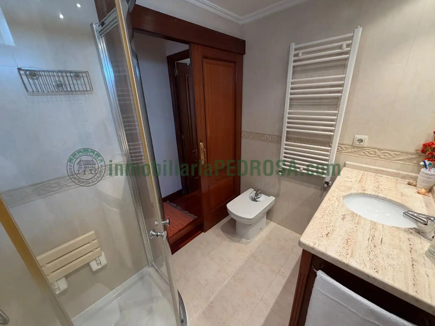 Apartamento en venta en JOAQUIN COSTA, Zona de Plaza de Barcelos